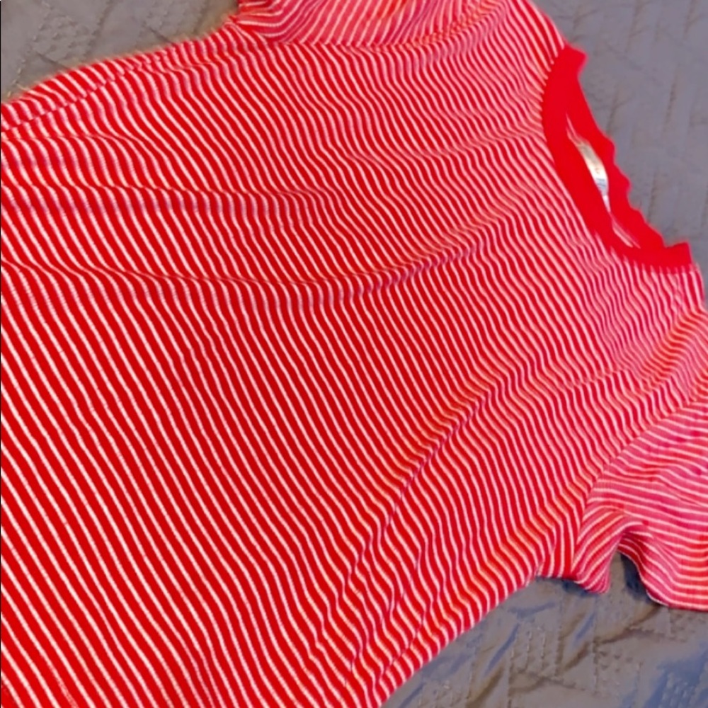 red and white stripped tee